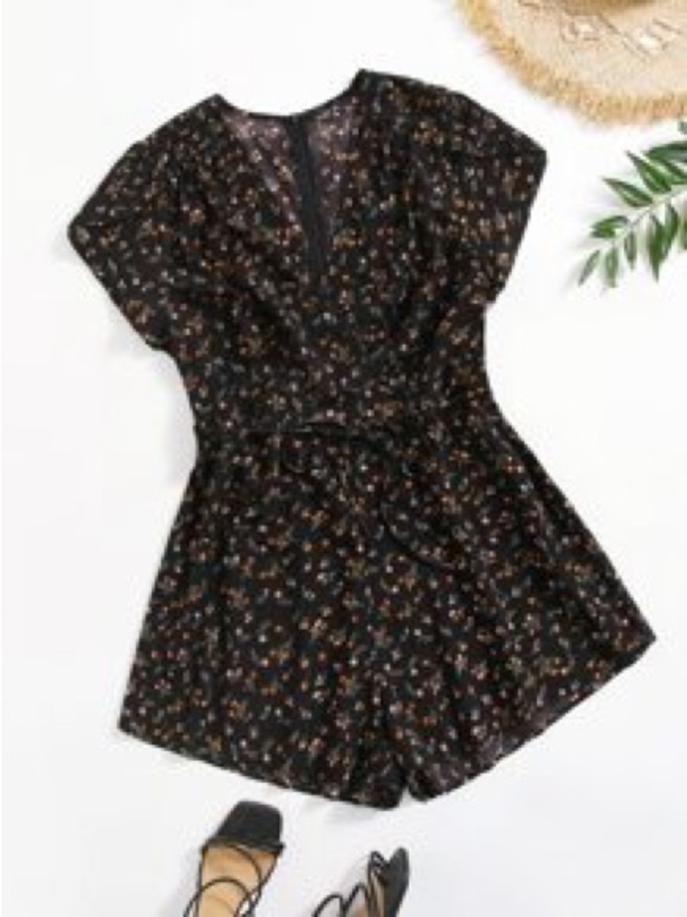 PLUS Black Floral Short Sleeve Romper - SHEIN Ditsy Floral Print